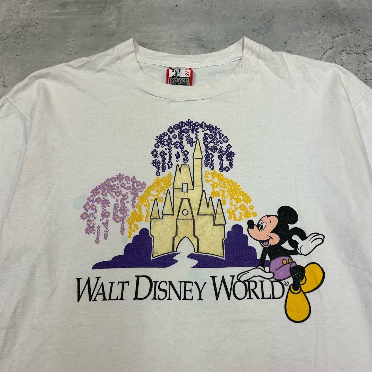 1990's Walt Disney World T-Shirt size XL