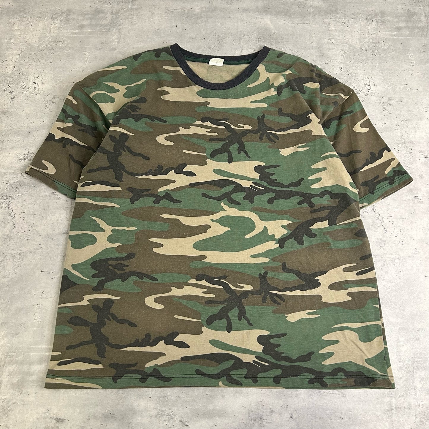 80's Camo T-Shirt size XL